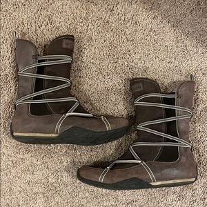 Columbia Brown moccasins